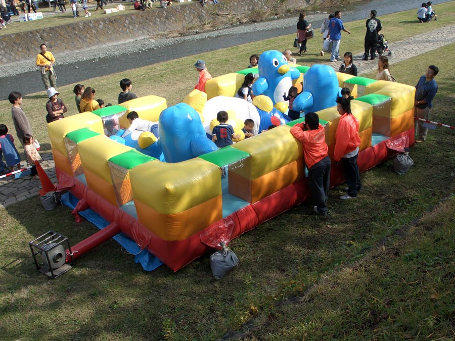 ふわふわ・エアートランポリン｜レンタル｜現場施工例