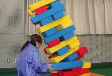 巨大積み木崩し